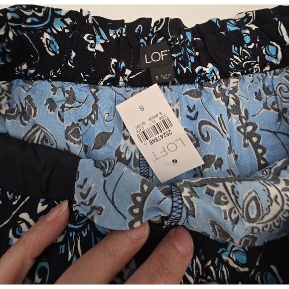 LOFT Womens Size S Paisley Patterned Shorts With Tie Waist NWT - Picture 2 of 5